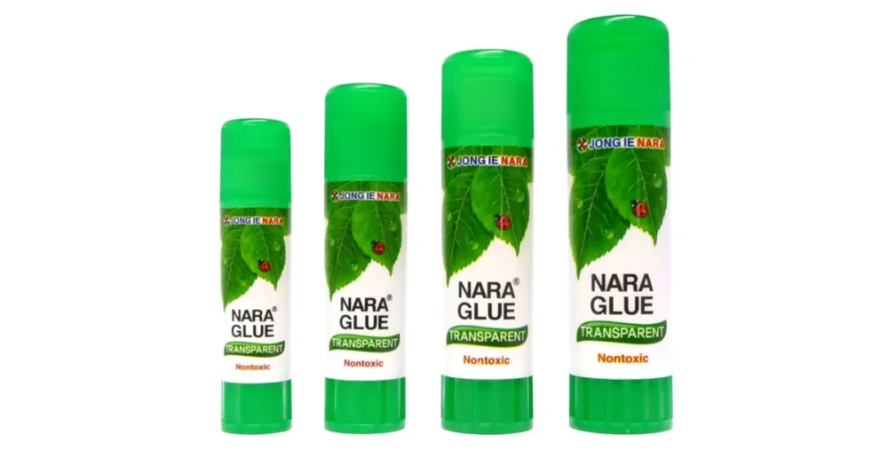 Lepící tyčinka gelová transparentní Nara Glue 15g Vrácení Zdarma