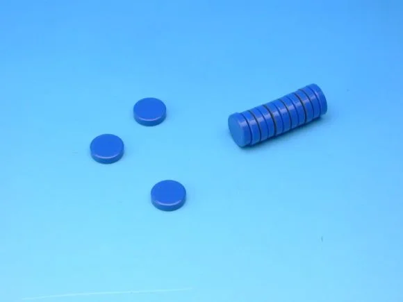 Magnet modrý průměr 2cm Sezónní Sleva